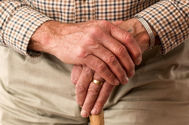 evitar accidentes en el hogar mayores